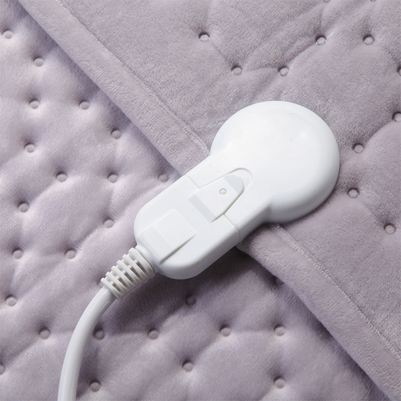 全自動大型電熱毯布線焊接縫合機HD-1218 全自動大型電熱毯布線焊接縫合機HD-1218