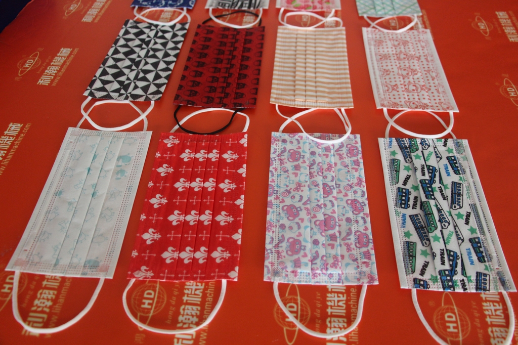 高速平面口罩機HD-11101 高速平面口罩機HD-11101